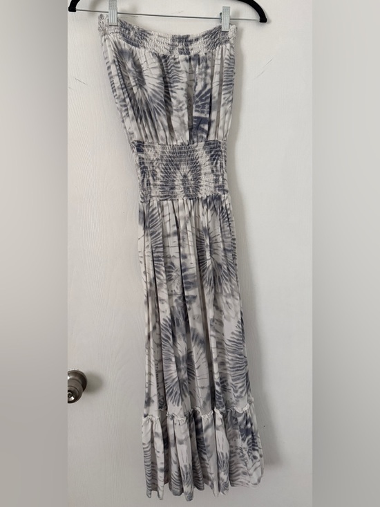 blue island Dresses & Skirts - 🌻5/$16🌻Strapless White and Blue/Grey Tie-Dye Maxi Dress